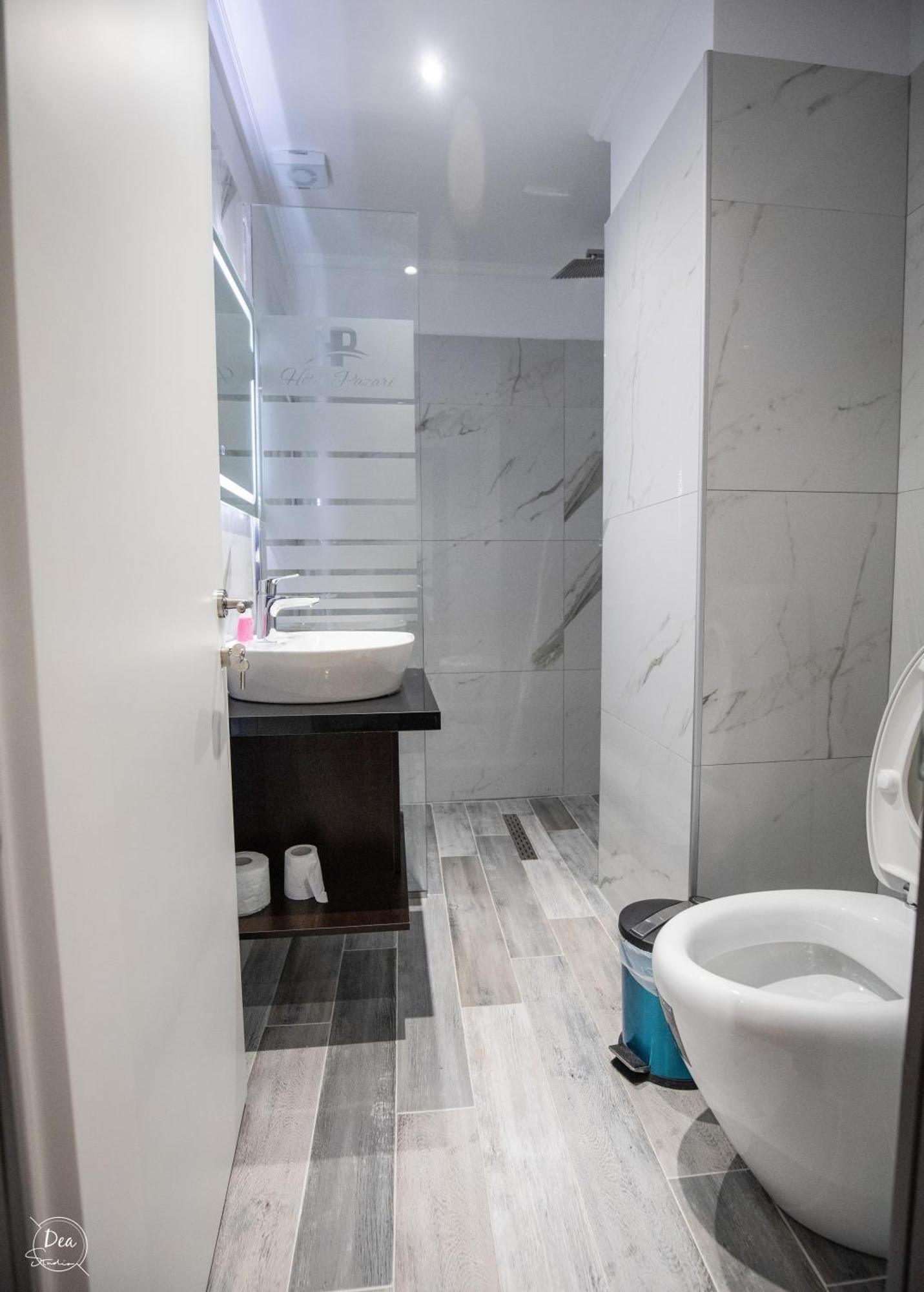 Suite Terrace Rooms & Apartments Korce Exterior foto